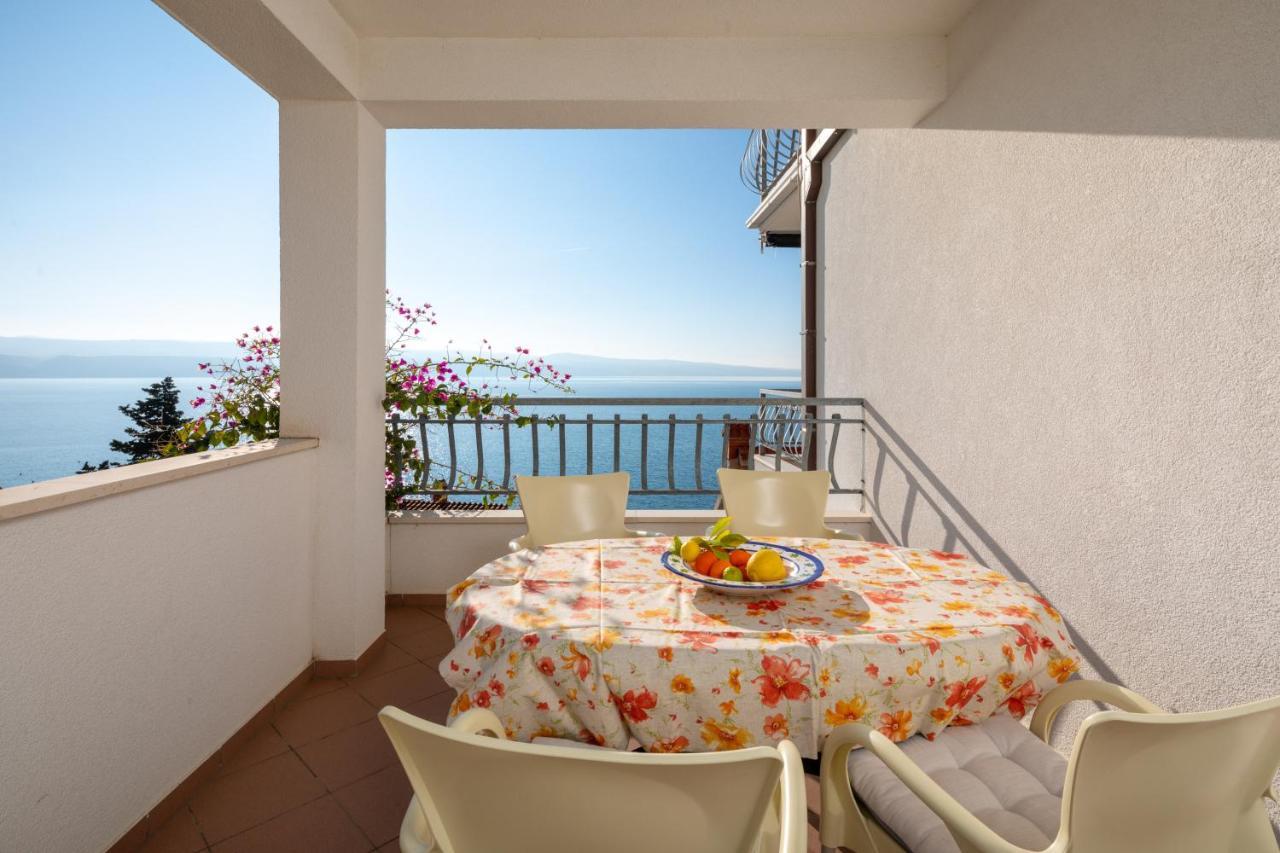Beach Penthouse Diamond Омиш Экстерьер фото