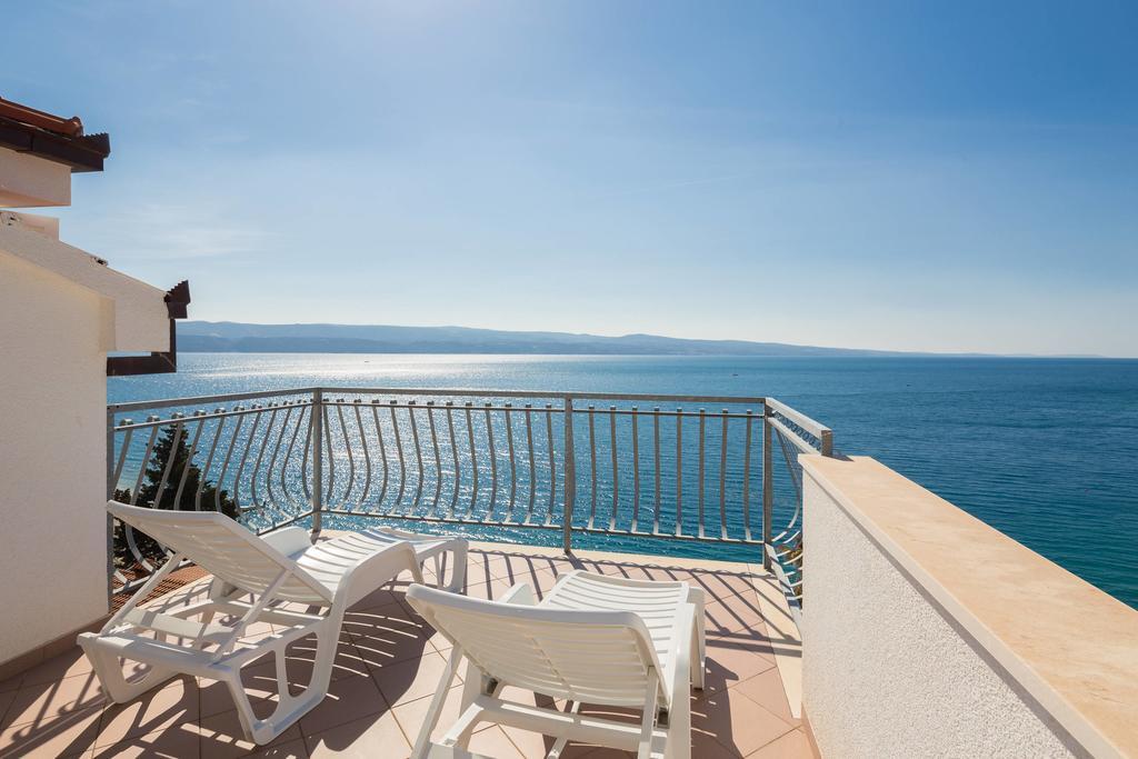 Beach Penthouse Diamond Омиш Экстерьер фото