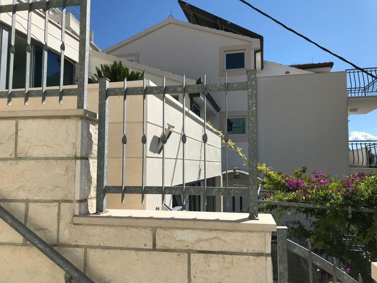 Villa Ivan Stanici Омиш Экстерьер фото