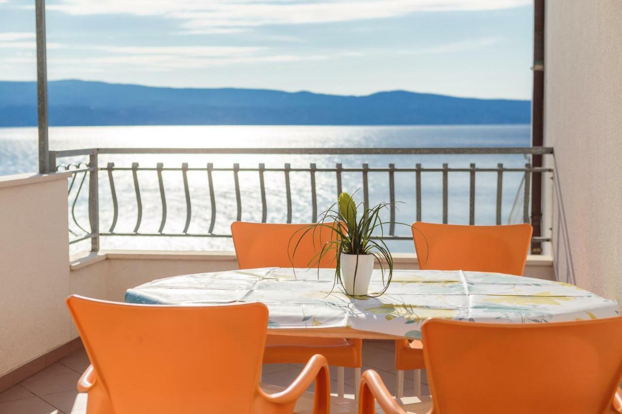 Beach Penthouse Diamond Омиш Экстерьер фото